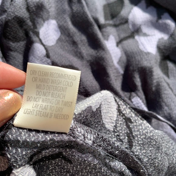 NWT- Lovestitch Blouse Size Large - Picture 5 of 6